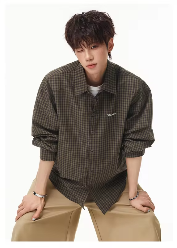 V-neck Fake Two-Piece Long-Sleeved Shirt for Men Vertical Stripe Textured Collar Casual Shirt Short Wide Top Outerwear Jacket