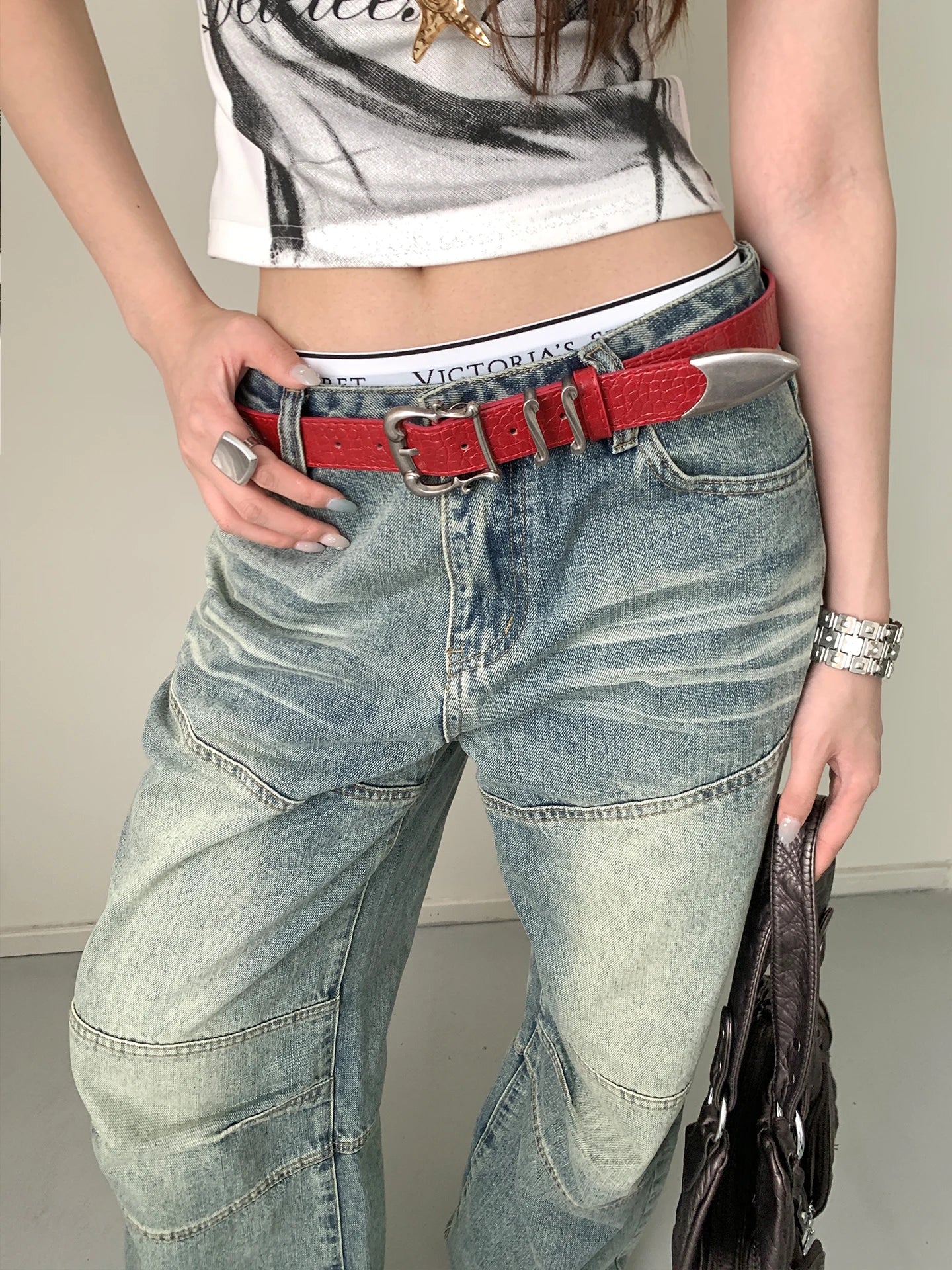 American Vintage Y2K Crocodile Pattern Leather Belt Women's Designer Irregular Metal Buckle Belt With Jeans Belt